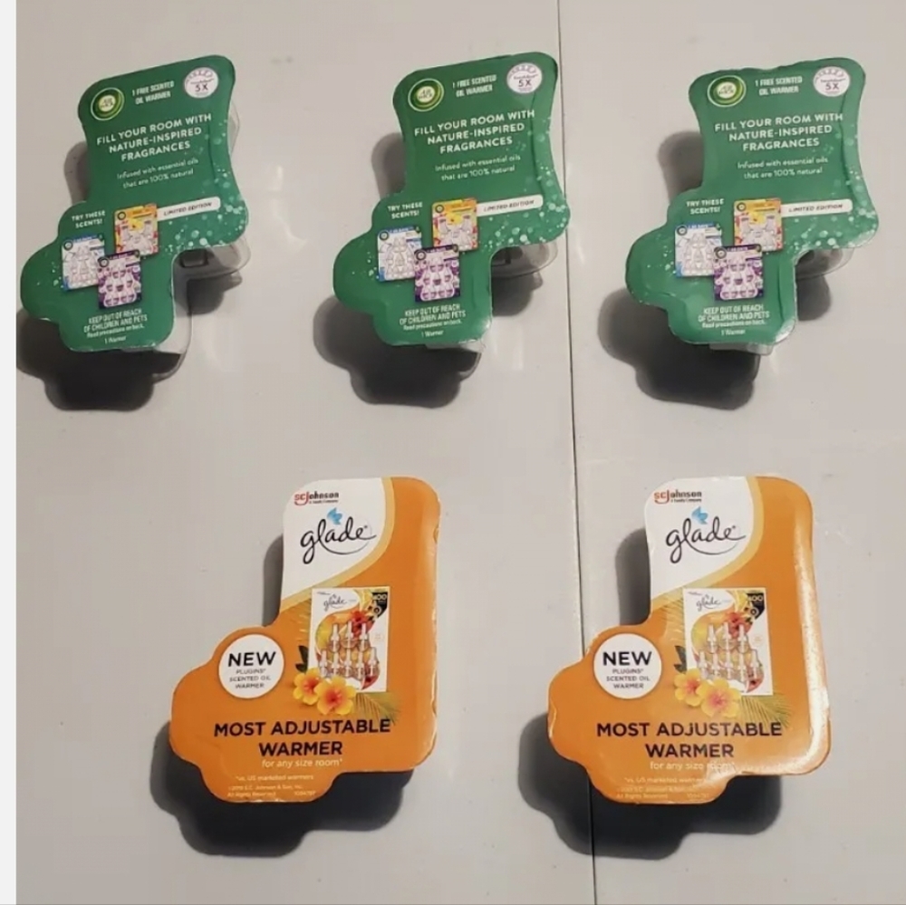 Glade Plug-in Scented Warmers, Qty: 5, NEW